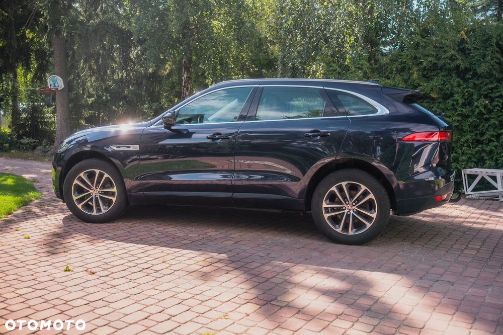 Jaguar F-Pace 2.0 i4D AWD R-Sport - 16