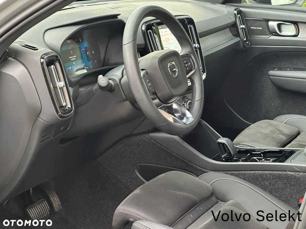 Volvo XC 40 - 23