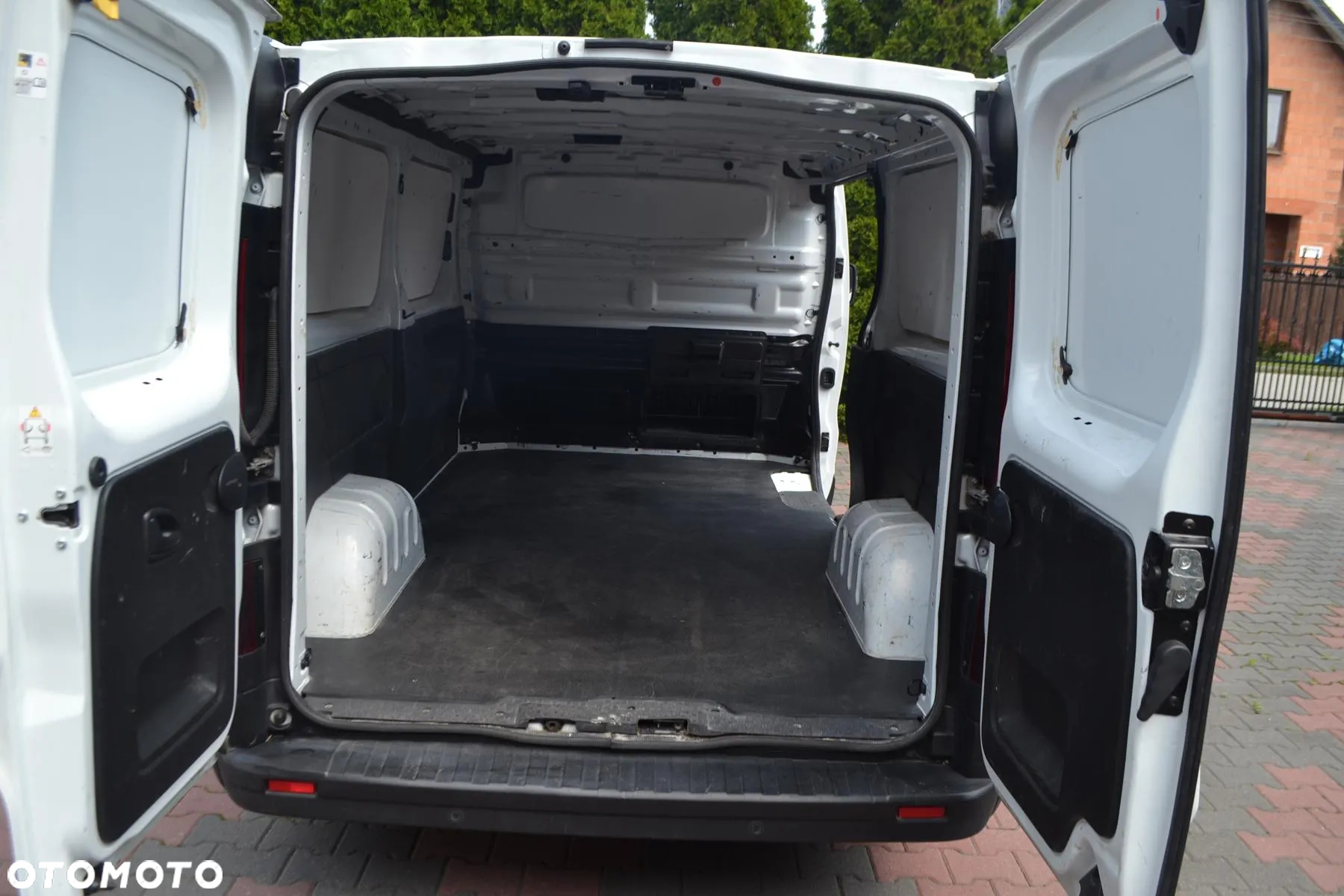 Renault Trafic ENERGY dCi 120 L2H1 3.0t Komfort - 4