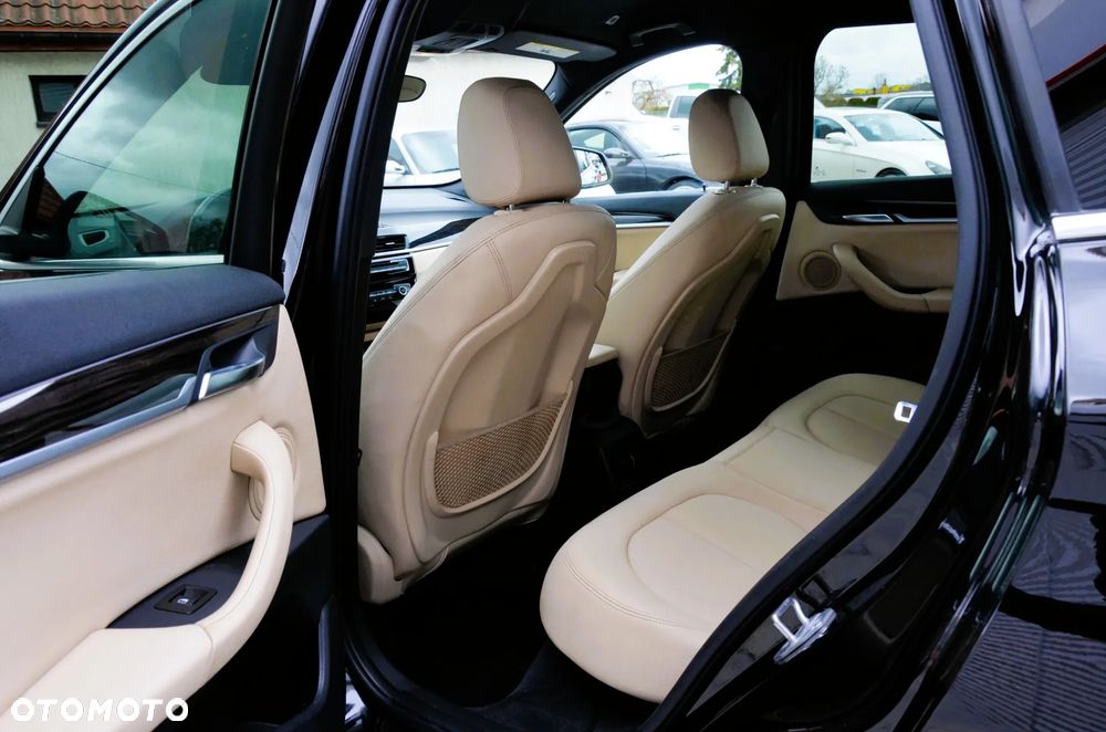 BMW X1 xDrive28i xLine - 13