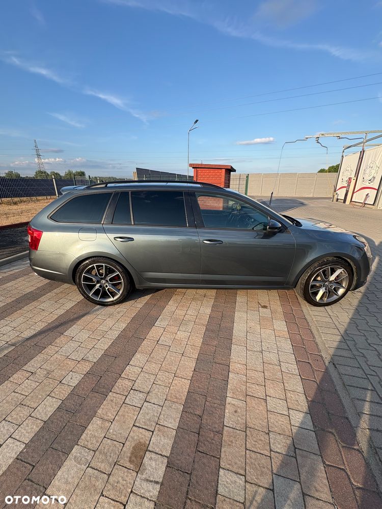 Skoda Octavia 2.0 TDI RS DSG - 8