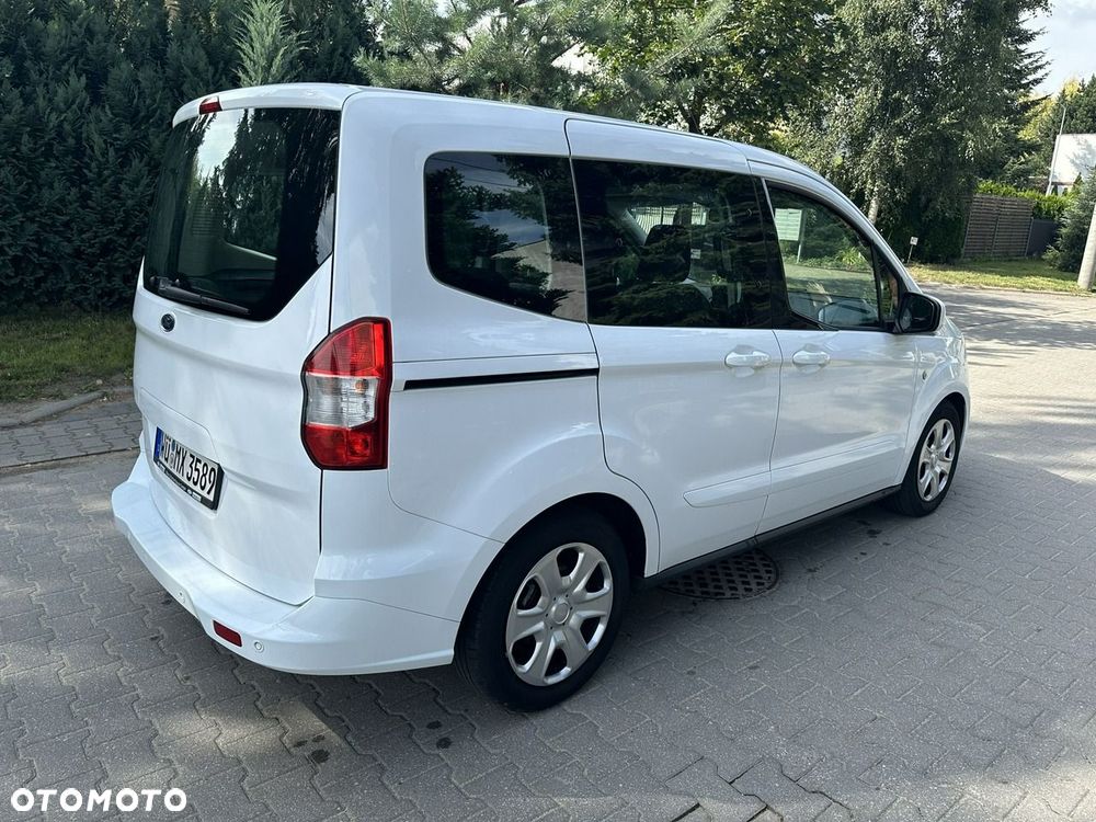 Ford Transit Courier - 3