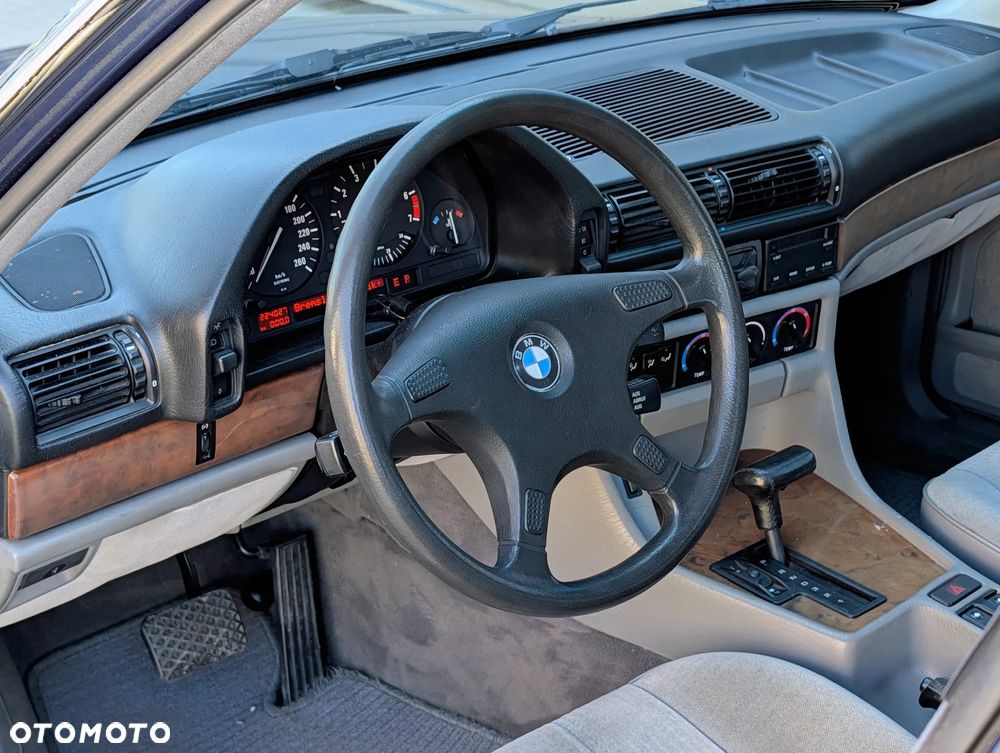BMW Seria 7 - 15