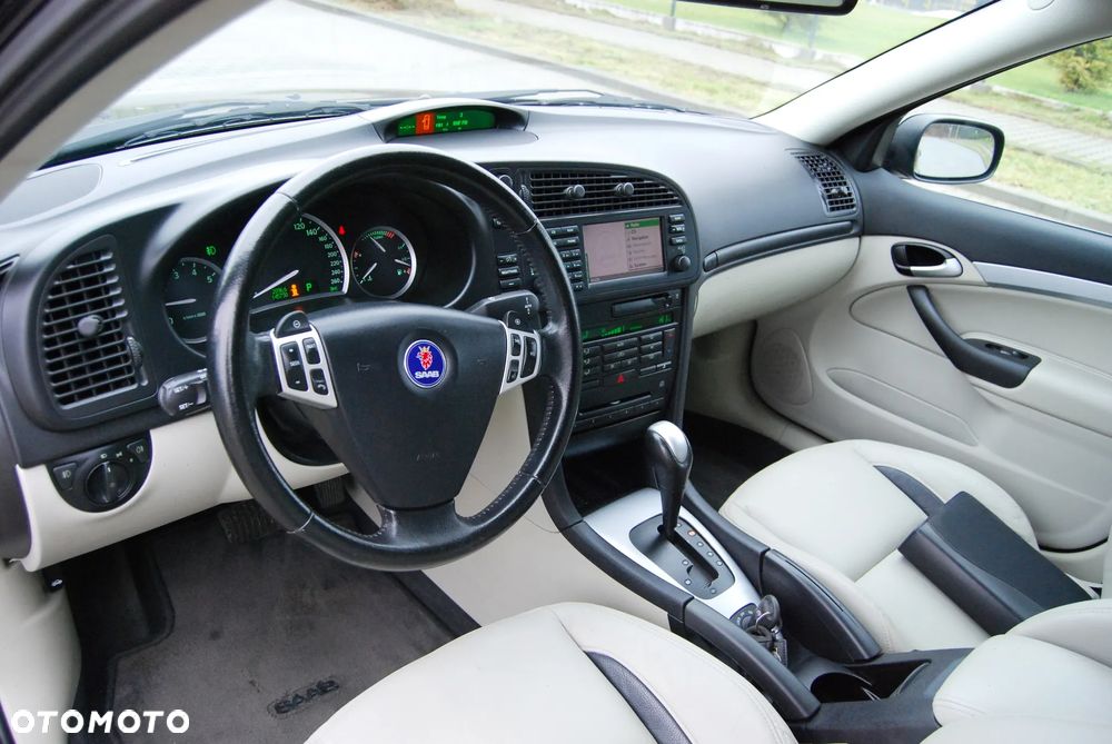 Saab 9-3 2.0T Aero - 10
