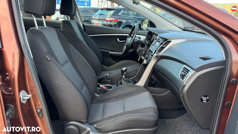 Hyundai i30 1.4 MPi TPMS Comfort+ - 14