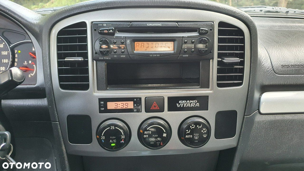 Suzuki Grand Vitara - 21
