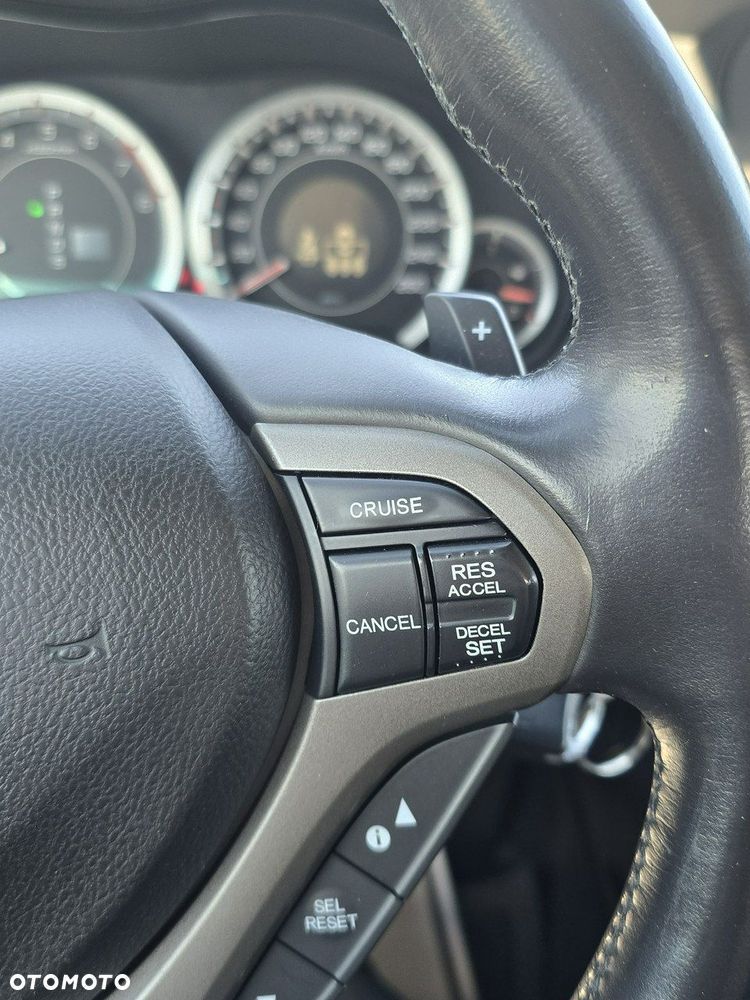 Honda Accord - 32