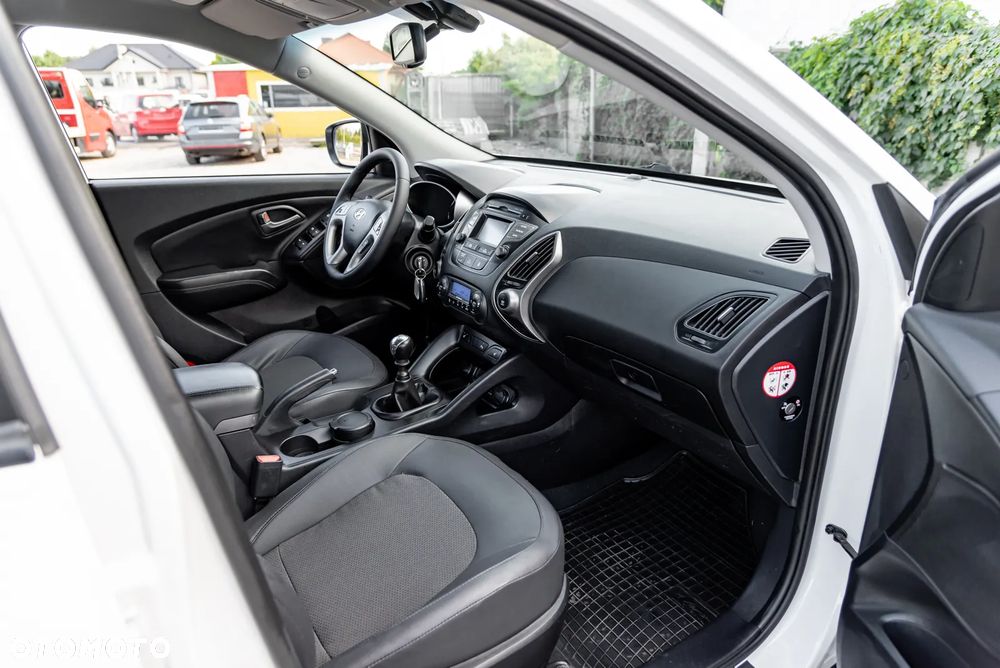Hyundai ix35 2.0 4WD Trend - 26