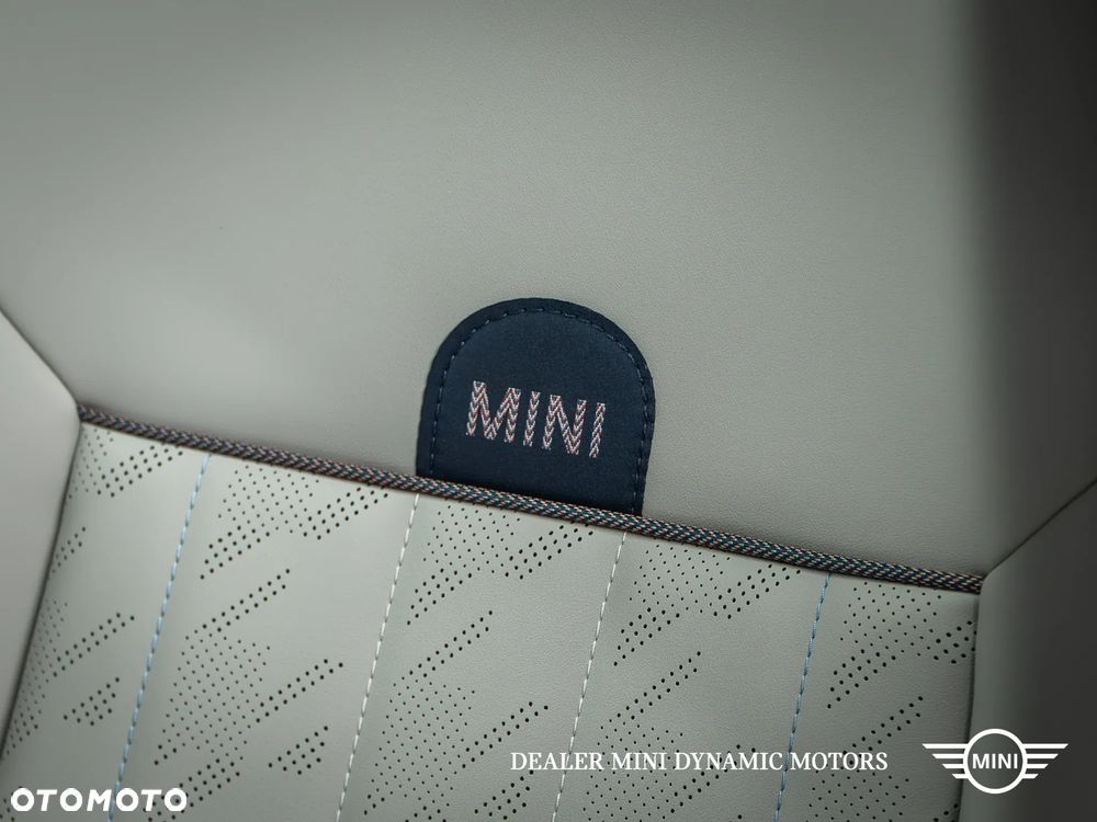 MINI Cooper S Favoured Trim - 25