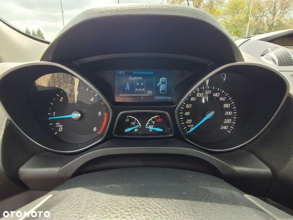 Ford Kuga - 26