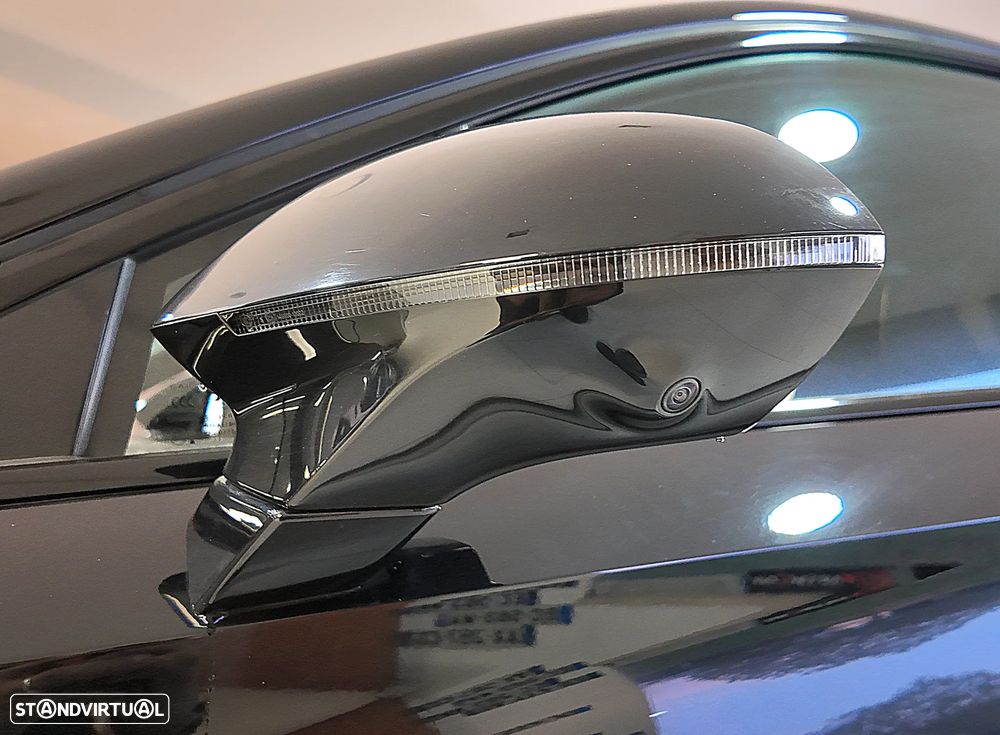 MG MG4 64 kWh Luxury - 13