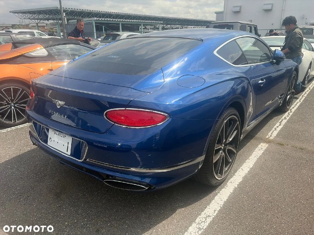 Bentley Continental GT - 5