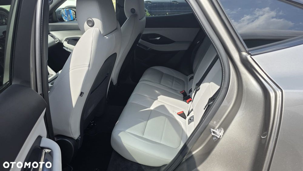 Jaguar E-Pace 2.0 D165 mHEV AWD R-Dynamic SE - 9