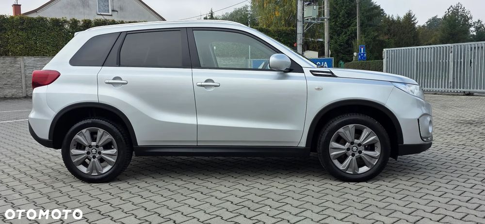 Suzuki Vitara 1.0 Boosterjet Premium 4WD - 6