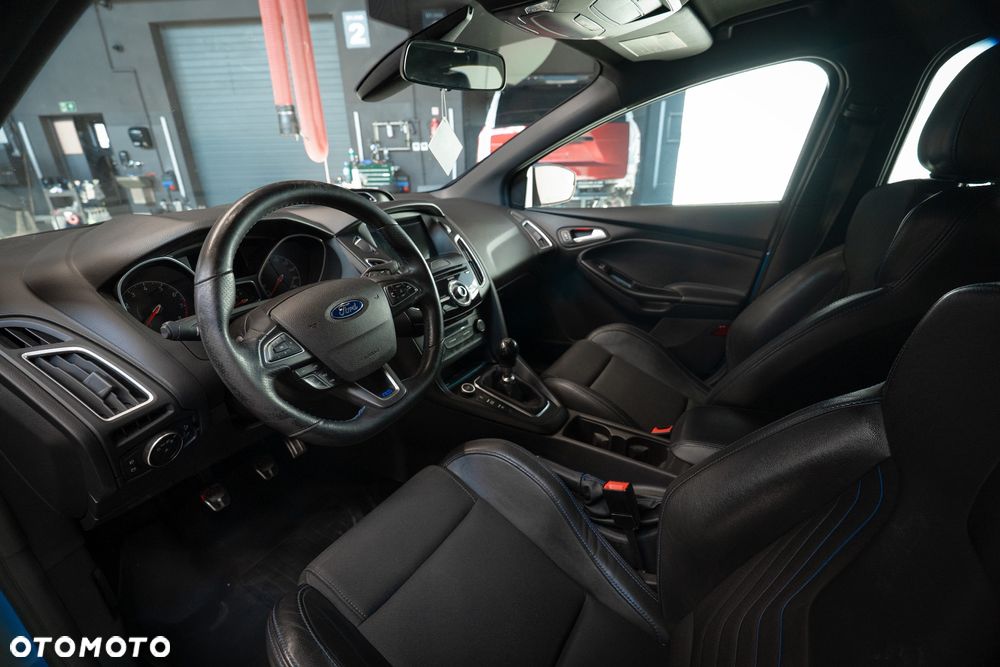 Ford Focus 2.3 EcoBoost S&S Allrad RS - 7