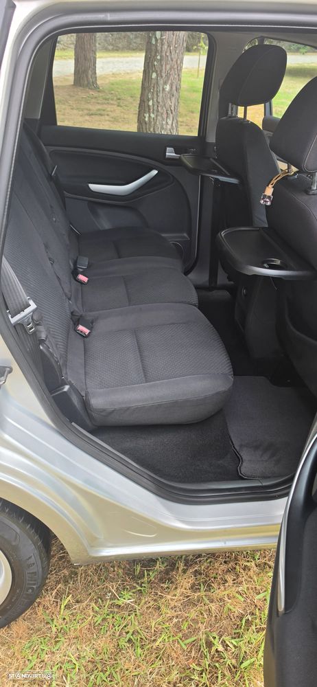 Ford C-Max 1.6 TDCi Titanium - 21