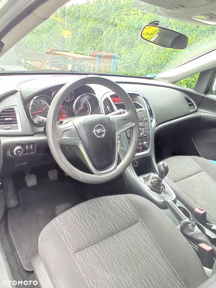 Opel Astra 1.4 ecoFLEX Cosmo - 10