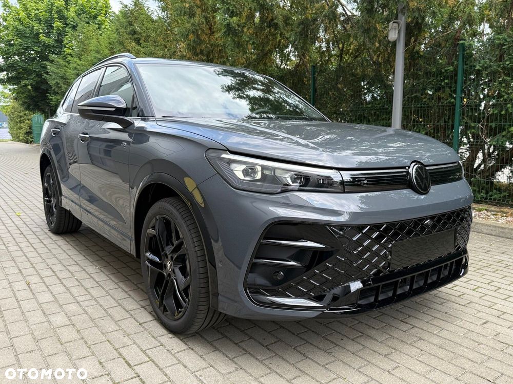 Volkswagen Tiguan - 9