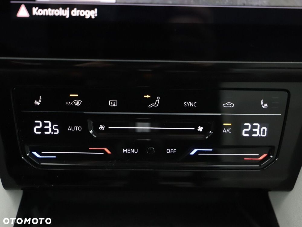 Volkswagen Passat Variant 2.0 TDI Elegance DSG - 19