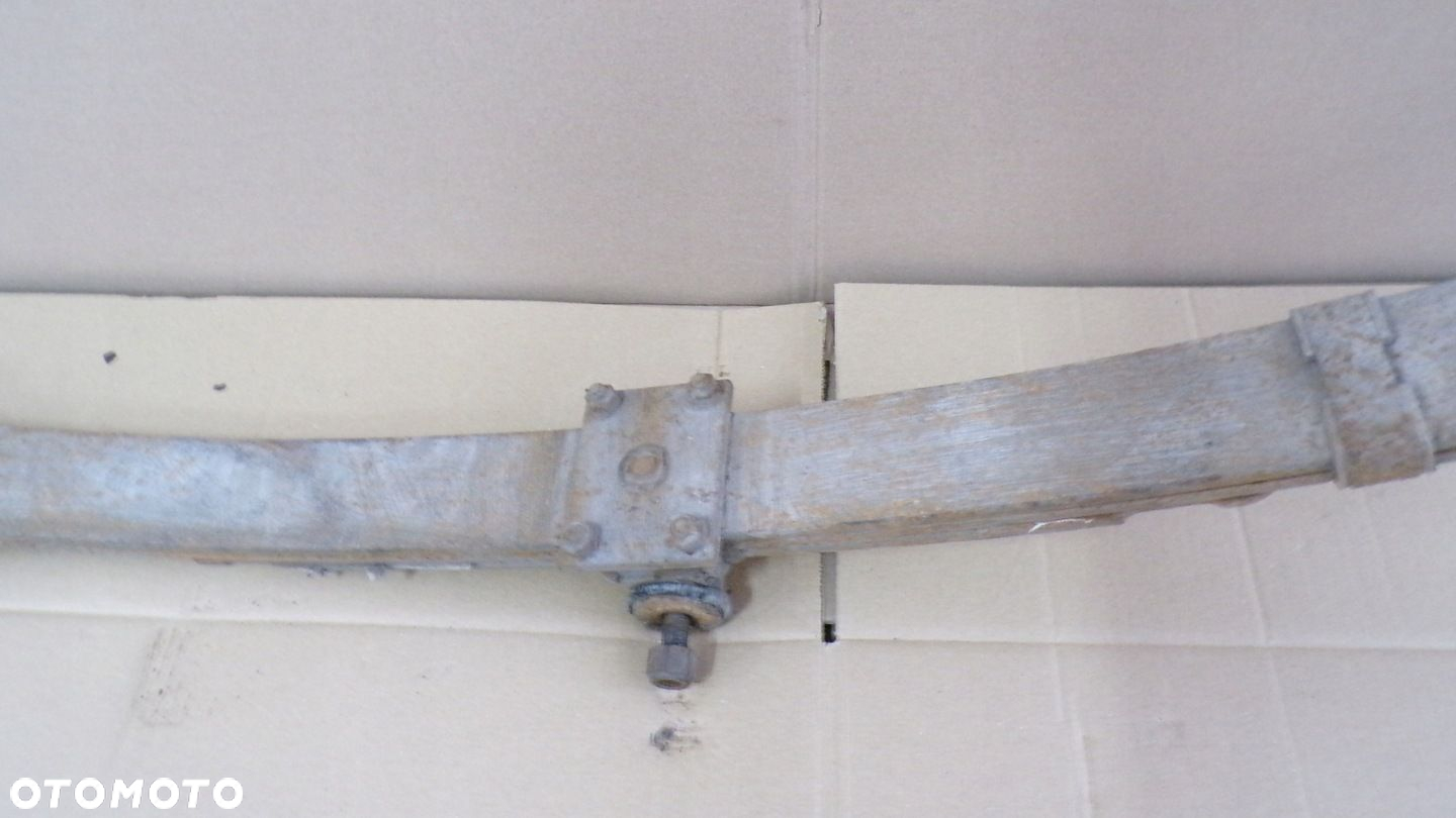 POLONEZ RESOR 3 PIÓRA - 4