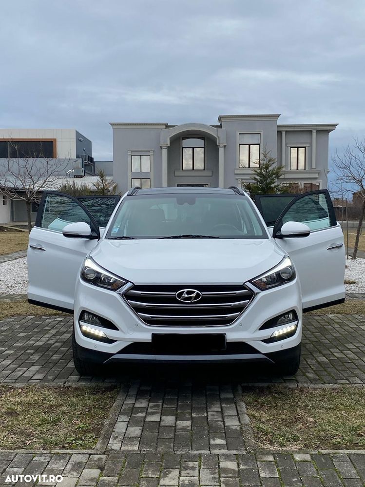 Hyundai Tucson - 2