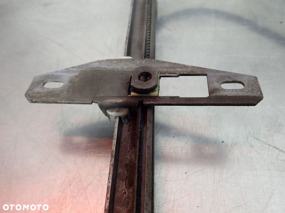 PODNOŚNIK SZYB PRAWY PRZÓD VOLKSWAGEN T3 - 5