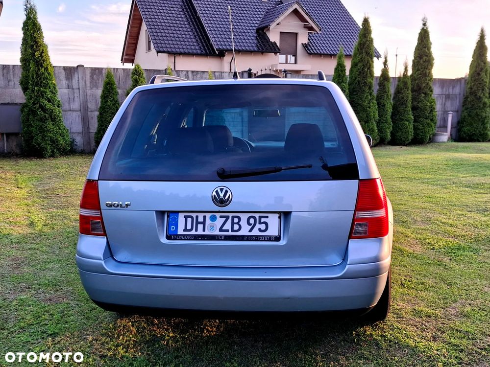 Volkswagen Golf - 30