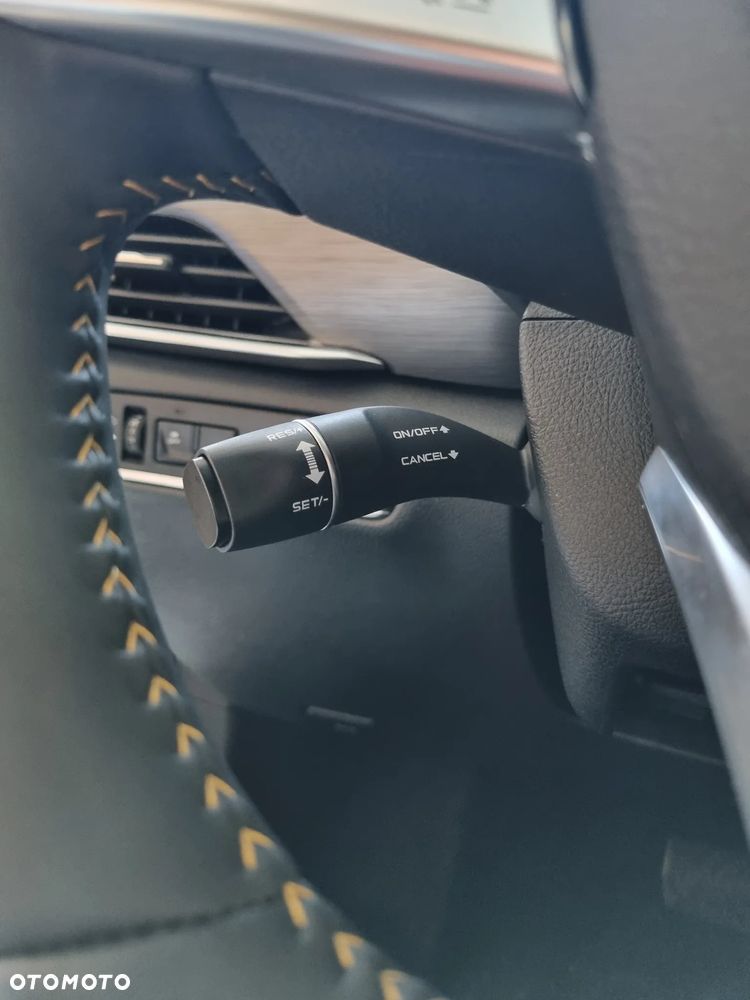 Bestune T77 1.5T Business DCT - 11