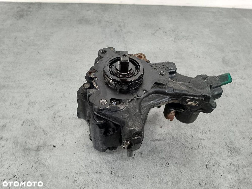 POMPA WTRYSKOWA CITROEN C5 III 7190-189A  2.0 HDI - 6