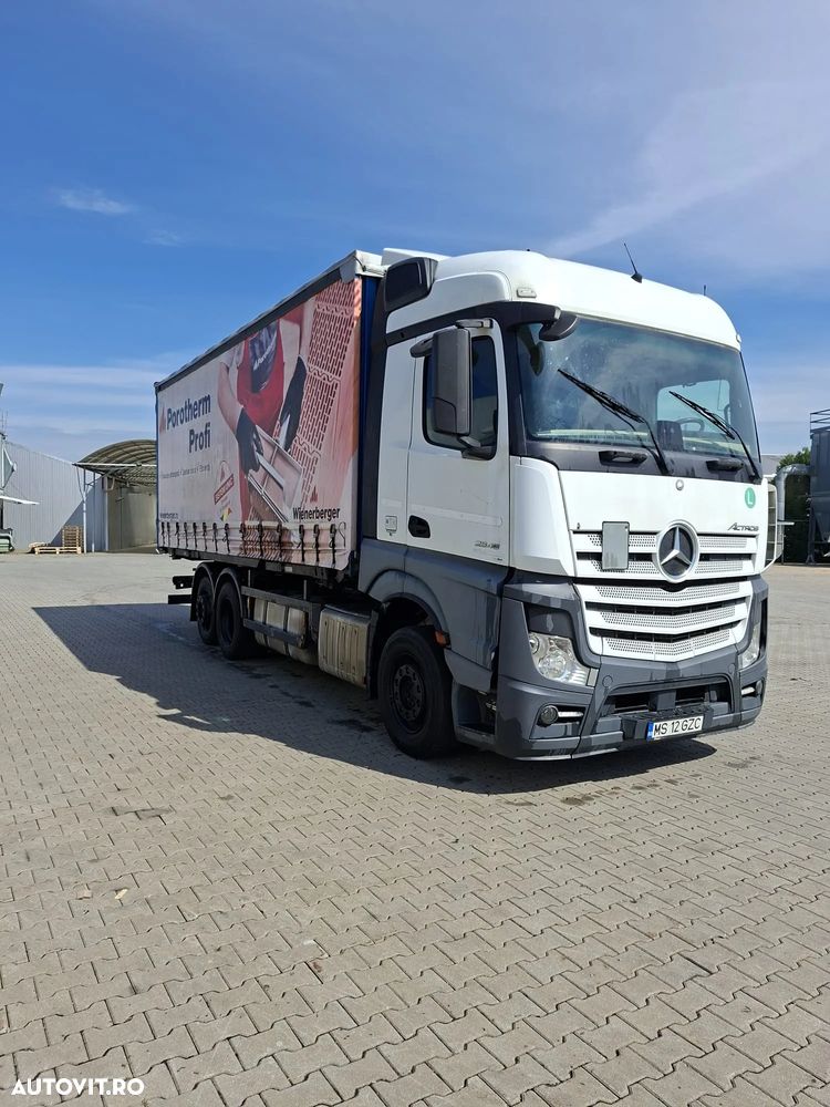 Mercedes-Benz Actros - 9