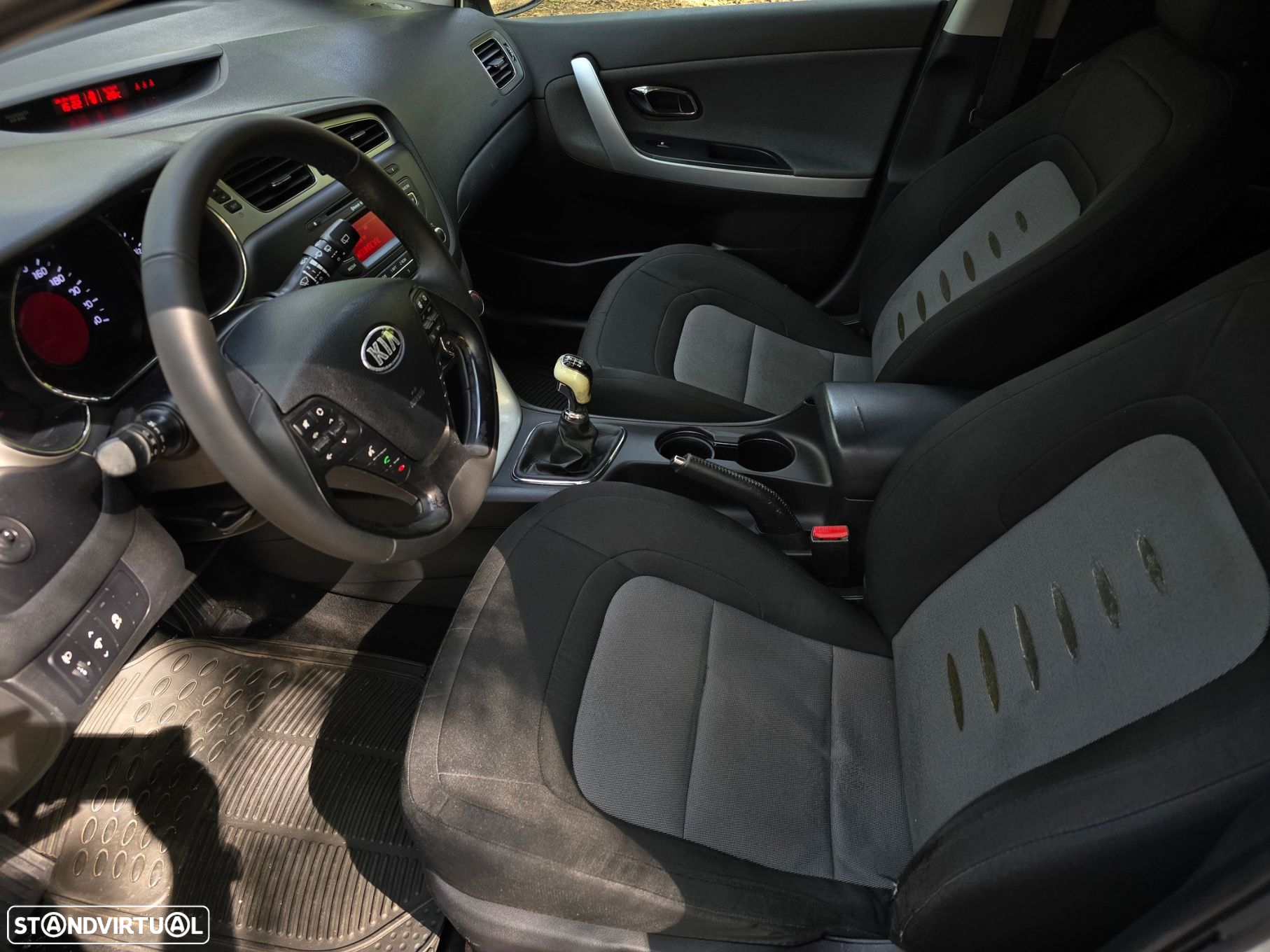Kia Ceed SW 1.4 CRDi ECO - 21