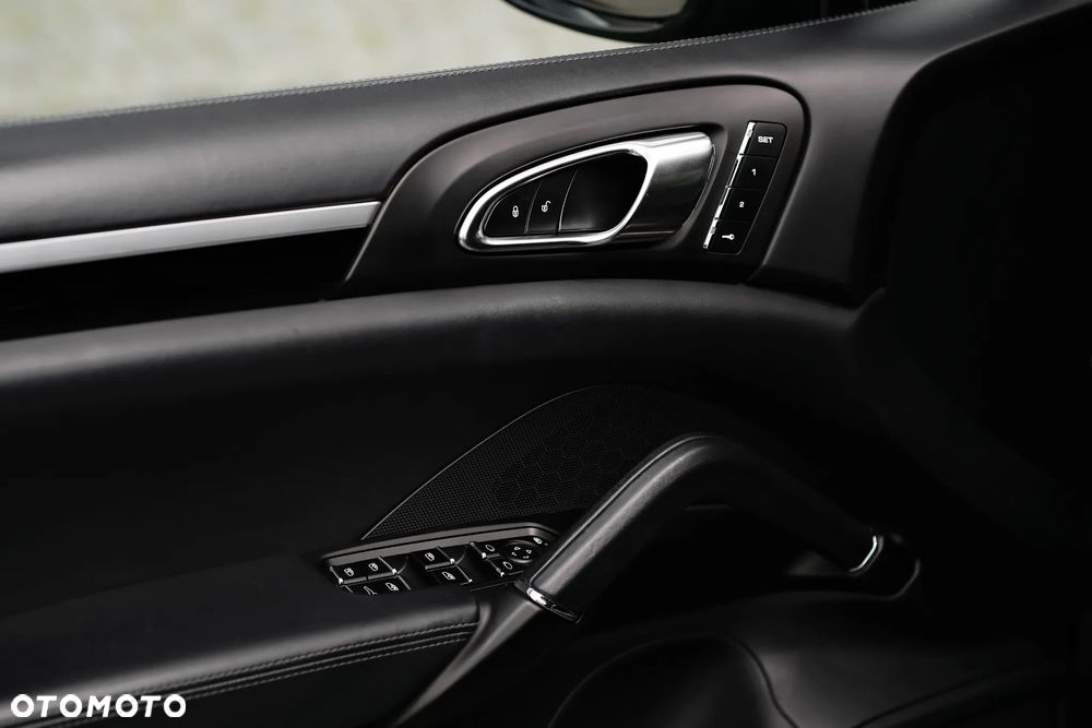 Porsche Cayenne S Tiptronic S - 29