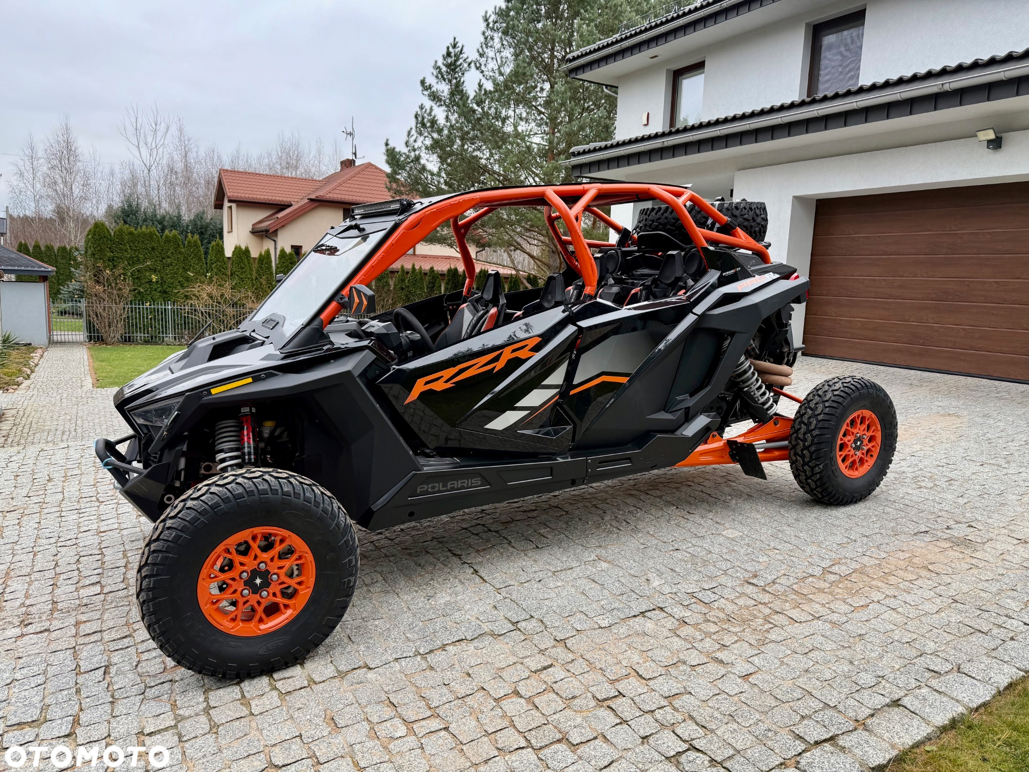 Polaris RZR - 6