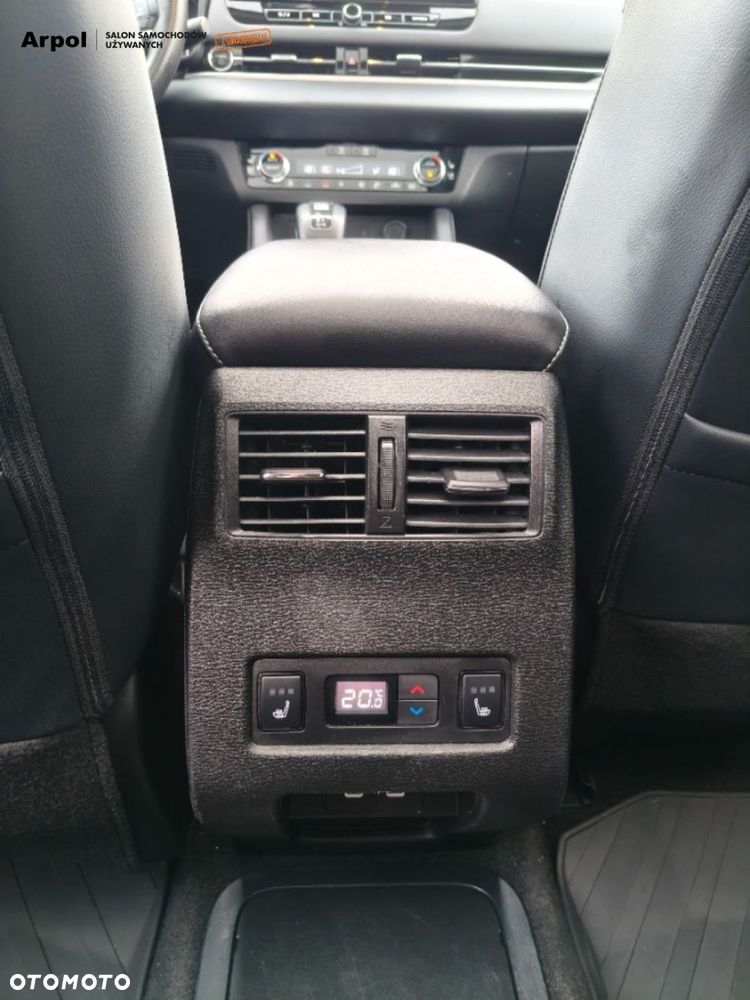 Mitsubishi Outlander - 27