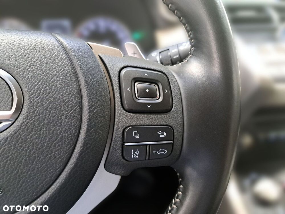 Lexus NX 300 F Impression AWD - 18