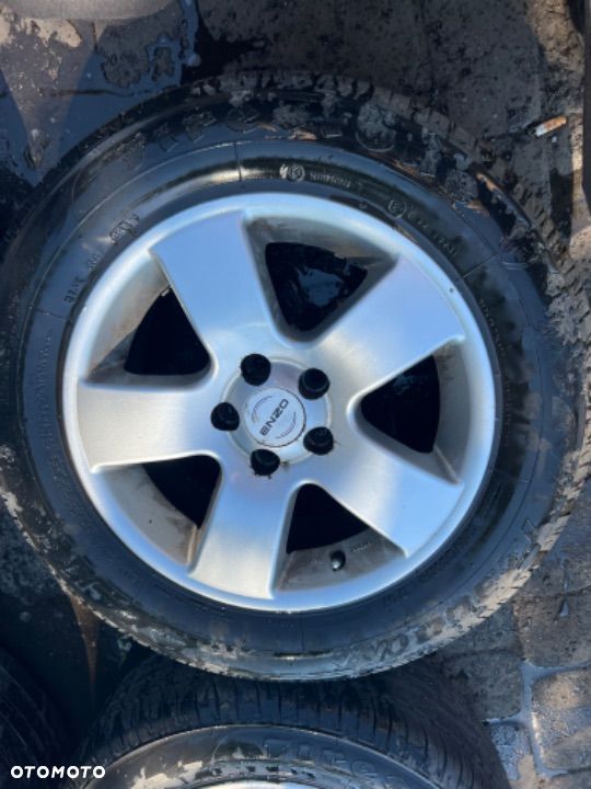 KOMPLET KOŁ ALUMINIOWYCH Z OPONAMI VOLKSWAGEN GOLF IV 15 5x100 195/65/r15 - 3