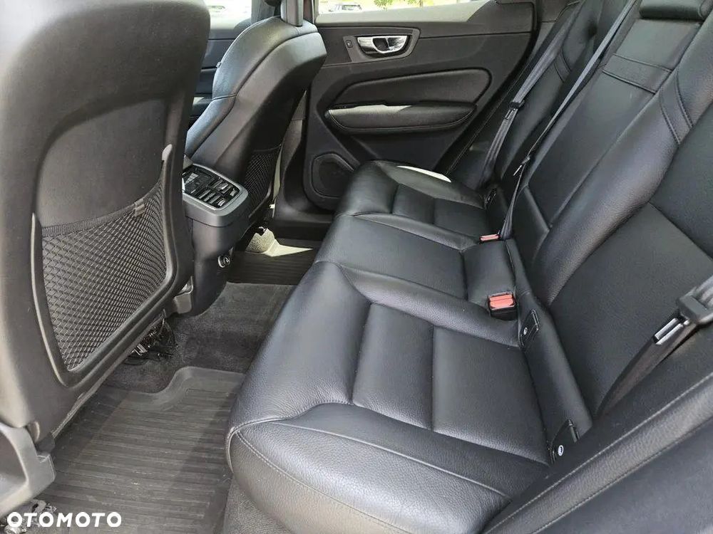 Volvo XC 60 - 23
