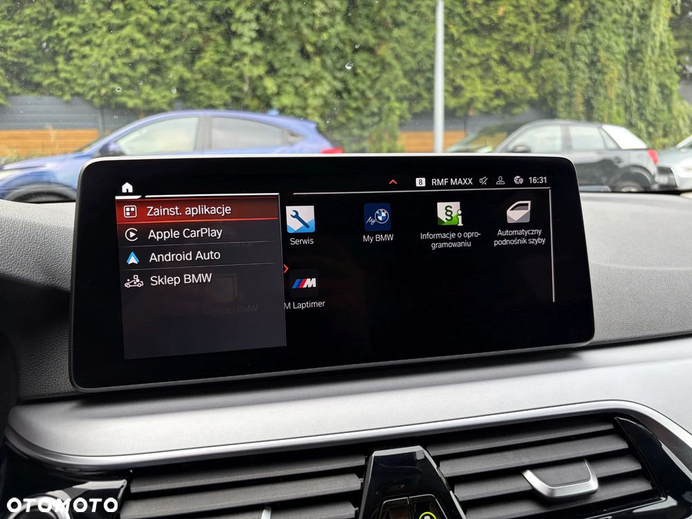 BMW Seria 5 520d - 28