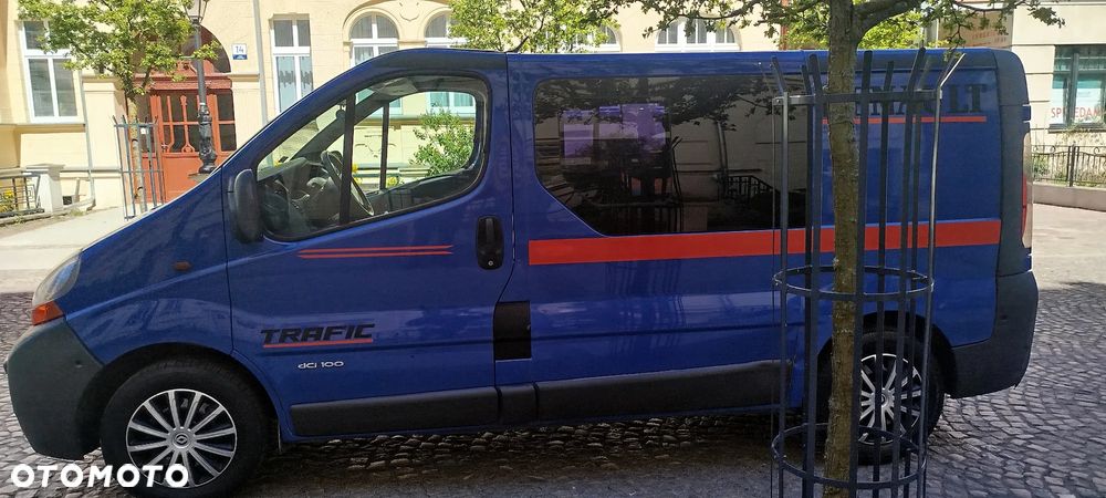 Renault Trafic - 12