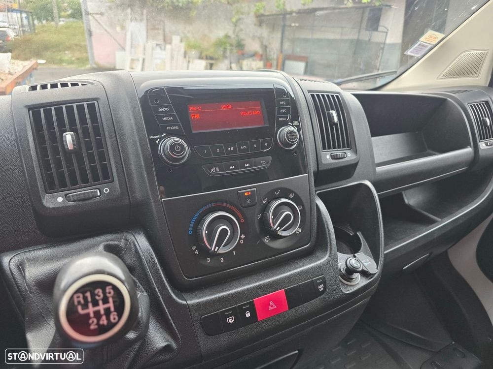 Citroën Jumper 2.0 BlueHDi 35 L4 - 15