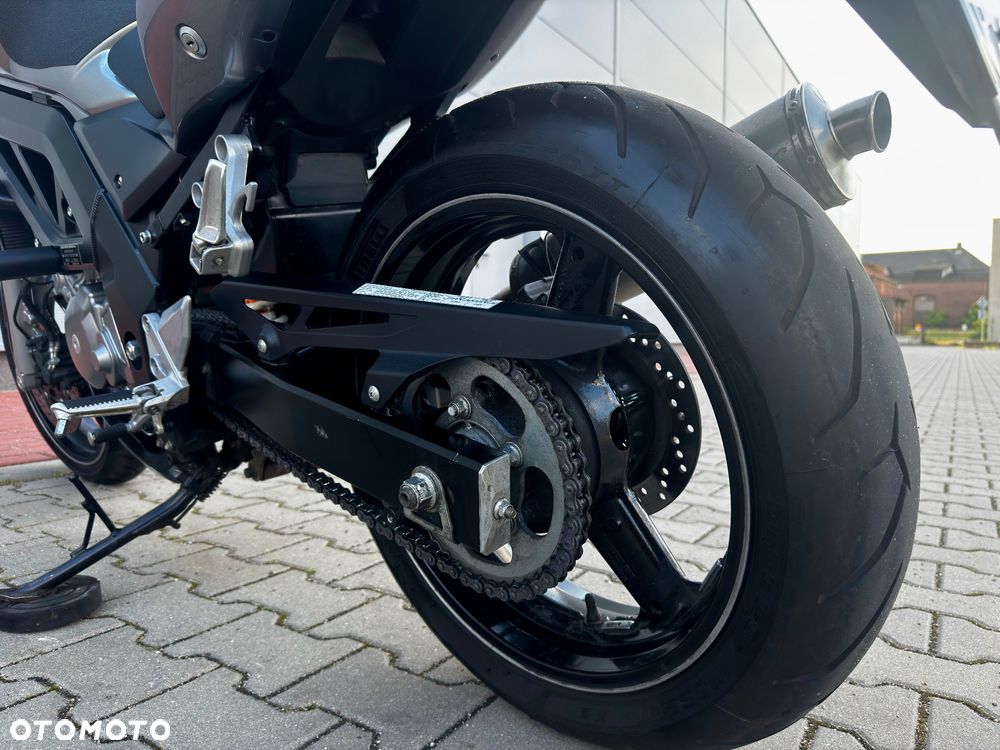 Suzuki SV - 17
