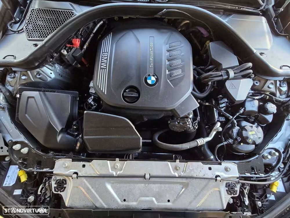 BMW 320 d Aut. Sport Line - 21