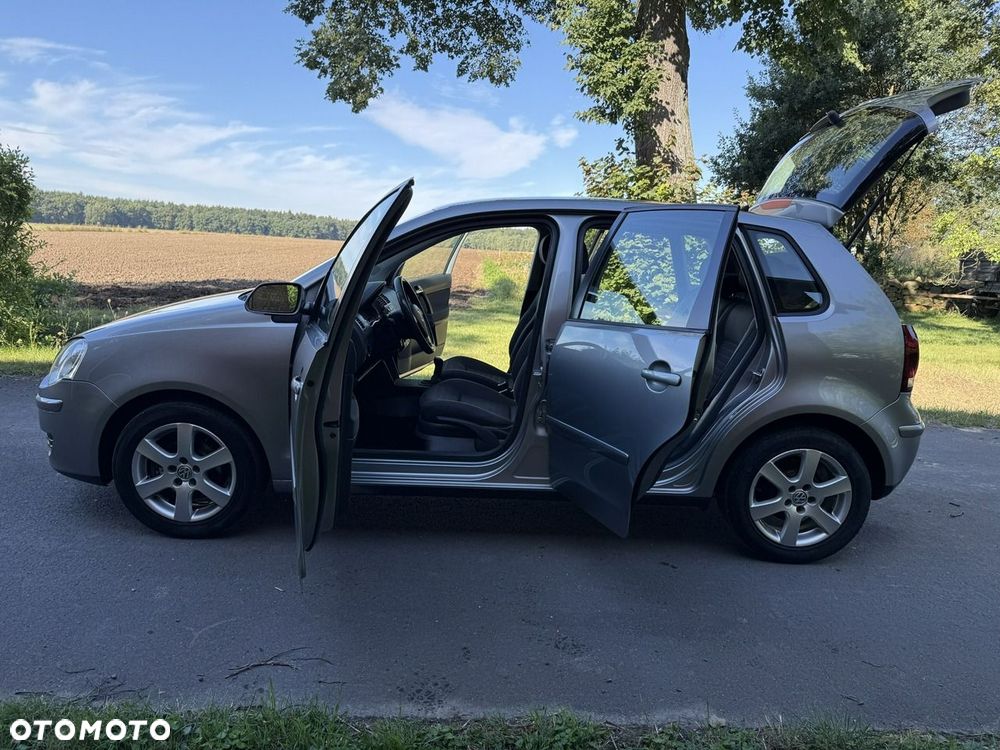 Volkswagen Polo 1.4 16V Comfortline - 40