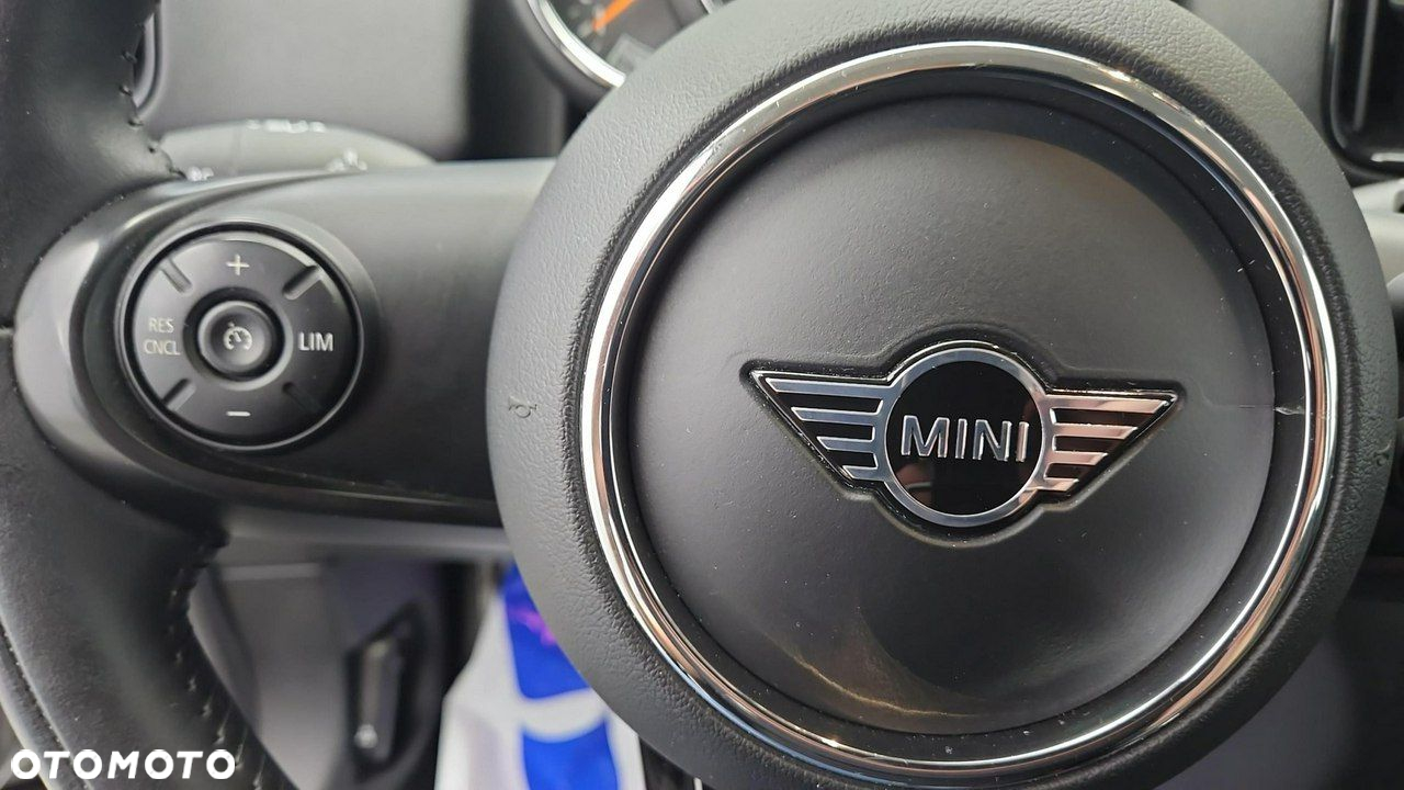 MINI Countryman - 16