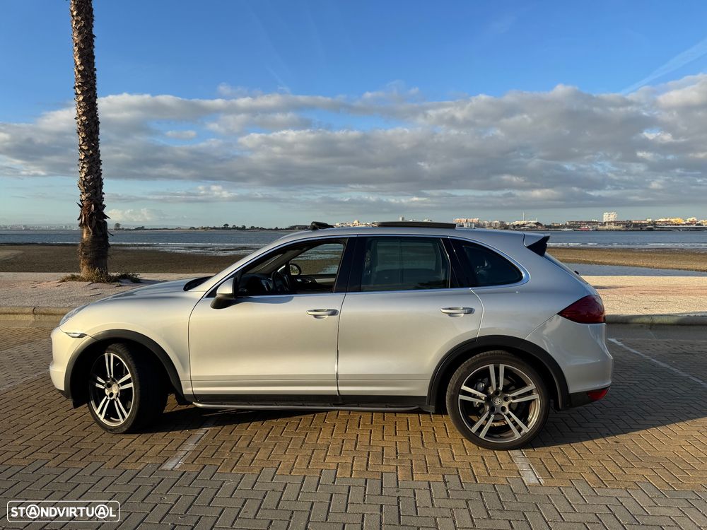 Porsche Cayenne S - 5