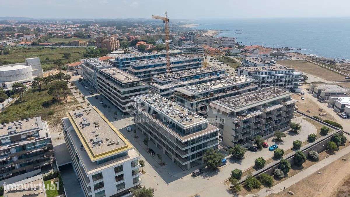 Apartamento T1 com Vista Mar, Varanda e Garagem - Grande imagem: 4/32