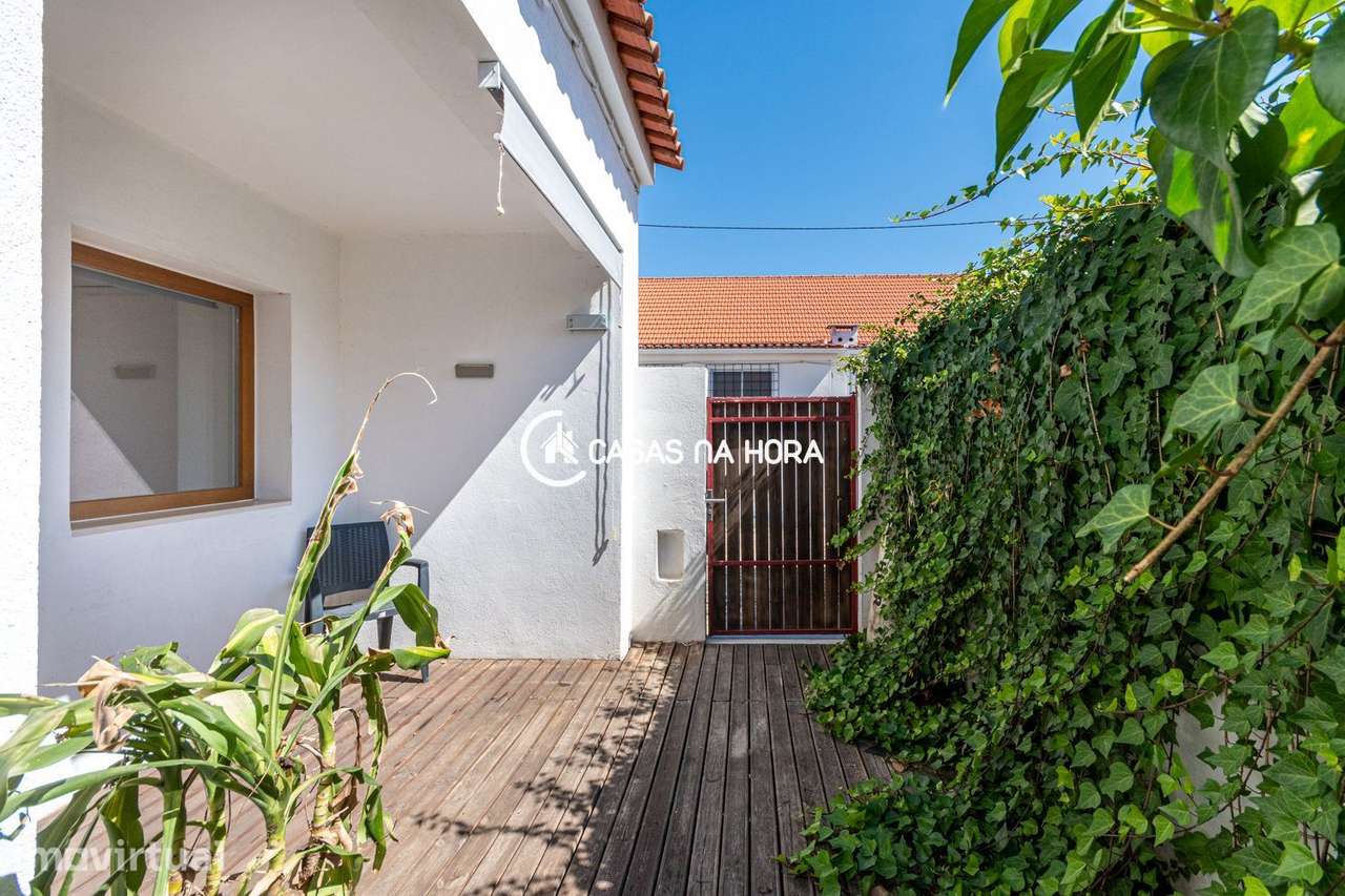 Moradia T2 Remodelada com Logradouro | Alvide, Cascais - Grande imagem: 5/20