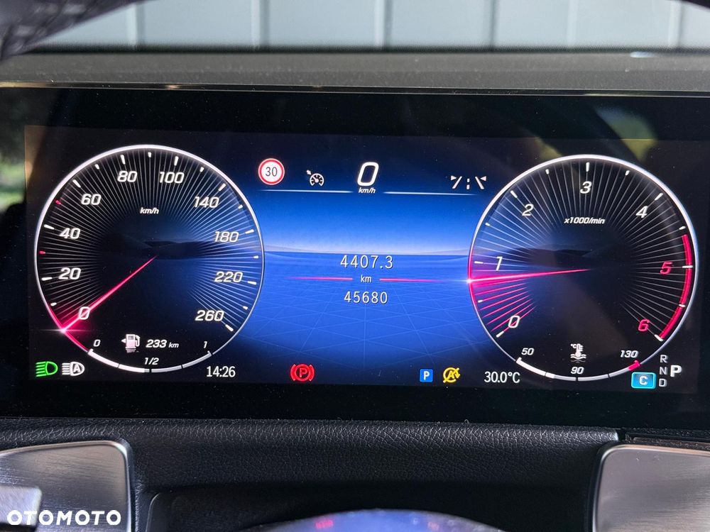 Mercedes-Benz GLB 200 d 4-Matic 8G-DCT - 15