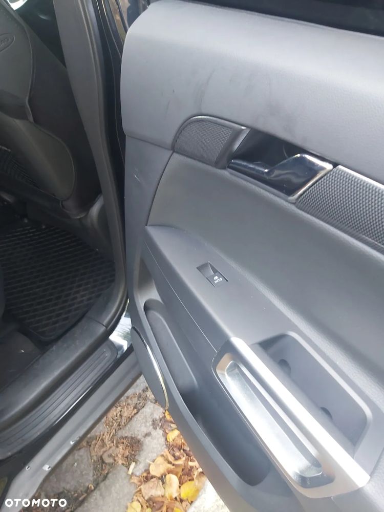 Opel Antara - 4