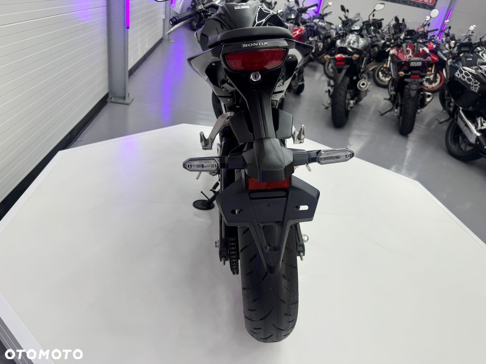 Honda CB - 31